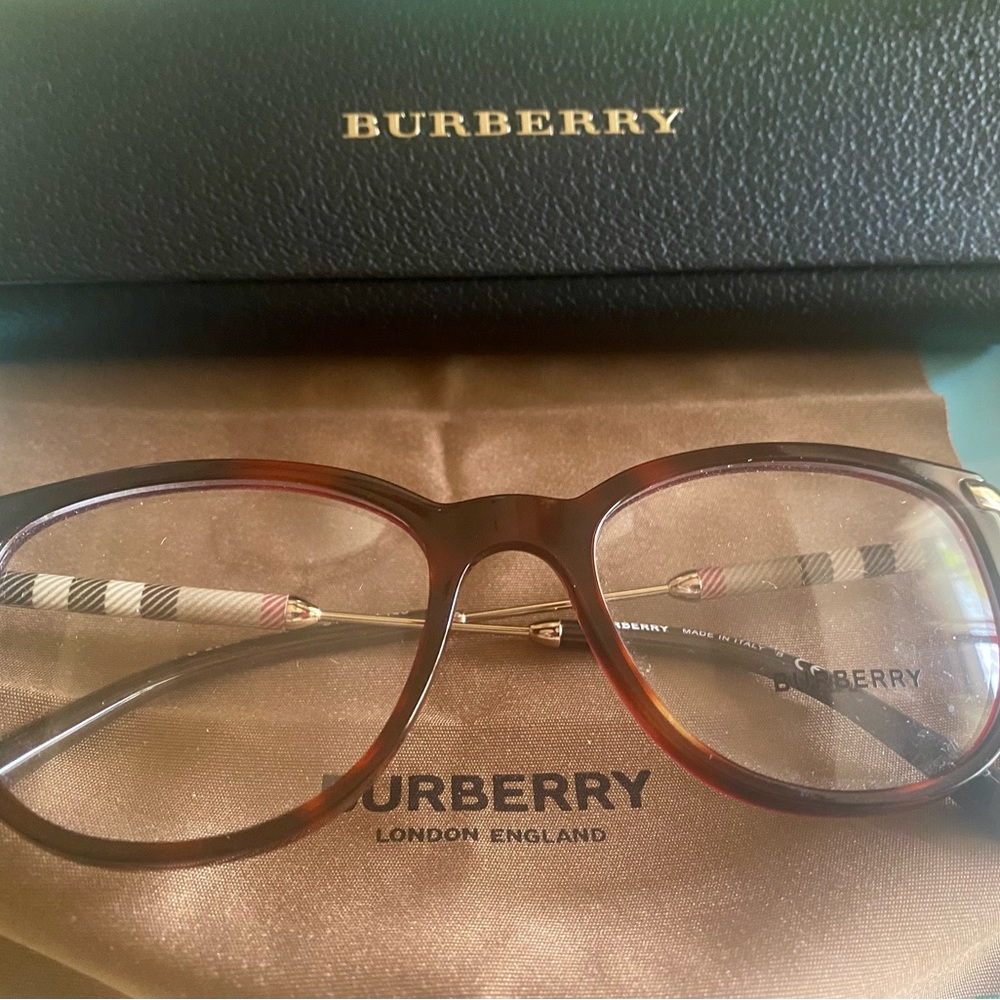 Burberry frame